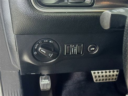 Used 2018 Dodge Challenger T/A image 21