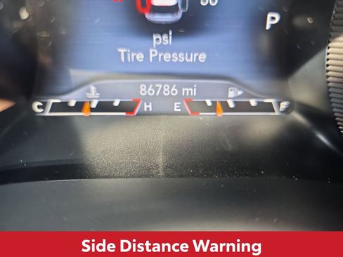 Used 2019 Jeep Cherokee Limited w/ Luxury Group FWD image 25