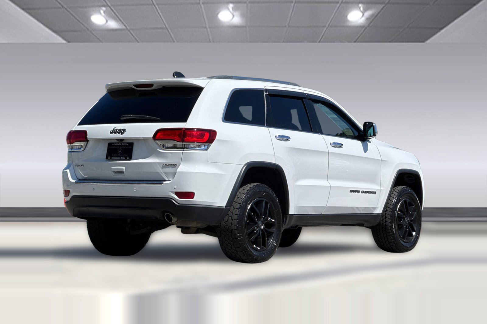 Used 2020 Jeep Grand Cherokee Limited w/ Luxury Group II AWD/4WD image 9
