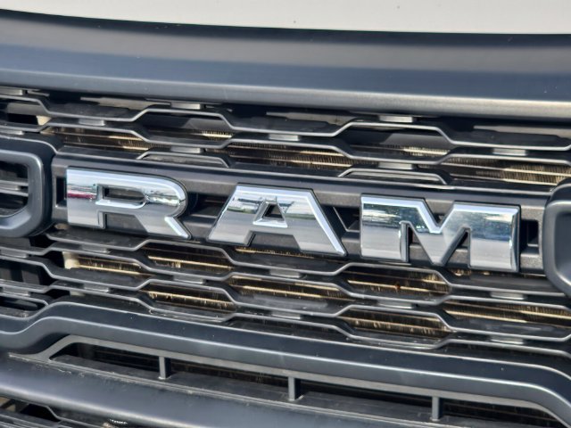 Used 2025 RAM ProMaster 2500 w/ Convenience Group FWD image 32