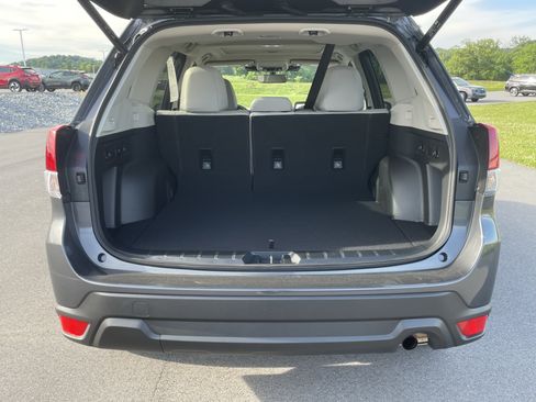 Certified 2024 Subaru Forester Premium AWD/4WD image 5