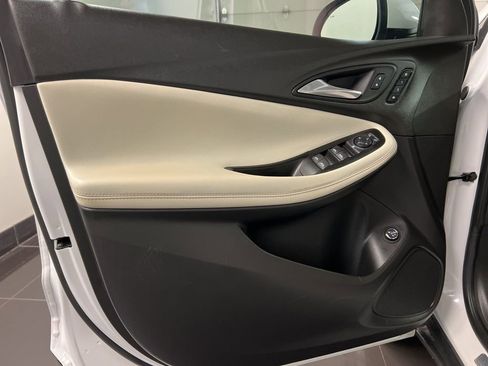 Used 2021 Buick Encore GX Essence w/ Advanced Technology Package image 33