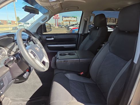 Used 2017 Toyota Tundra SR5 image 12