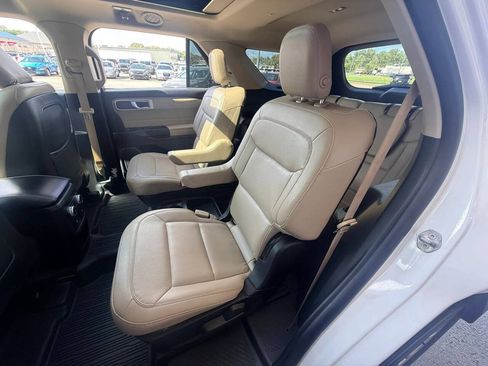 Used 2020 Ford Explorer XLT w/ Equipment Group 202A AWD/4WD image 23