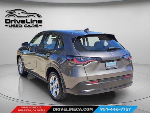 Used 2025 Honda HR-V LX image 8