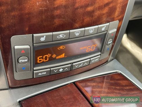 Used 2007 Cadillac XLR RWD image 27