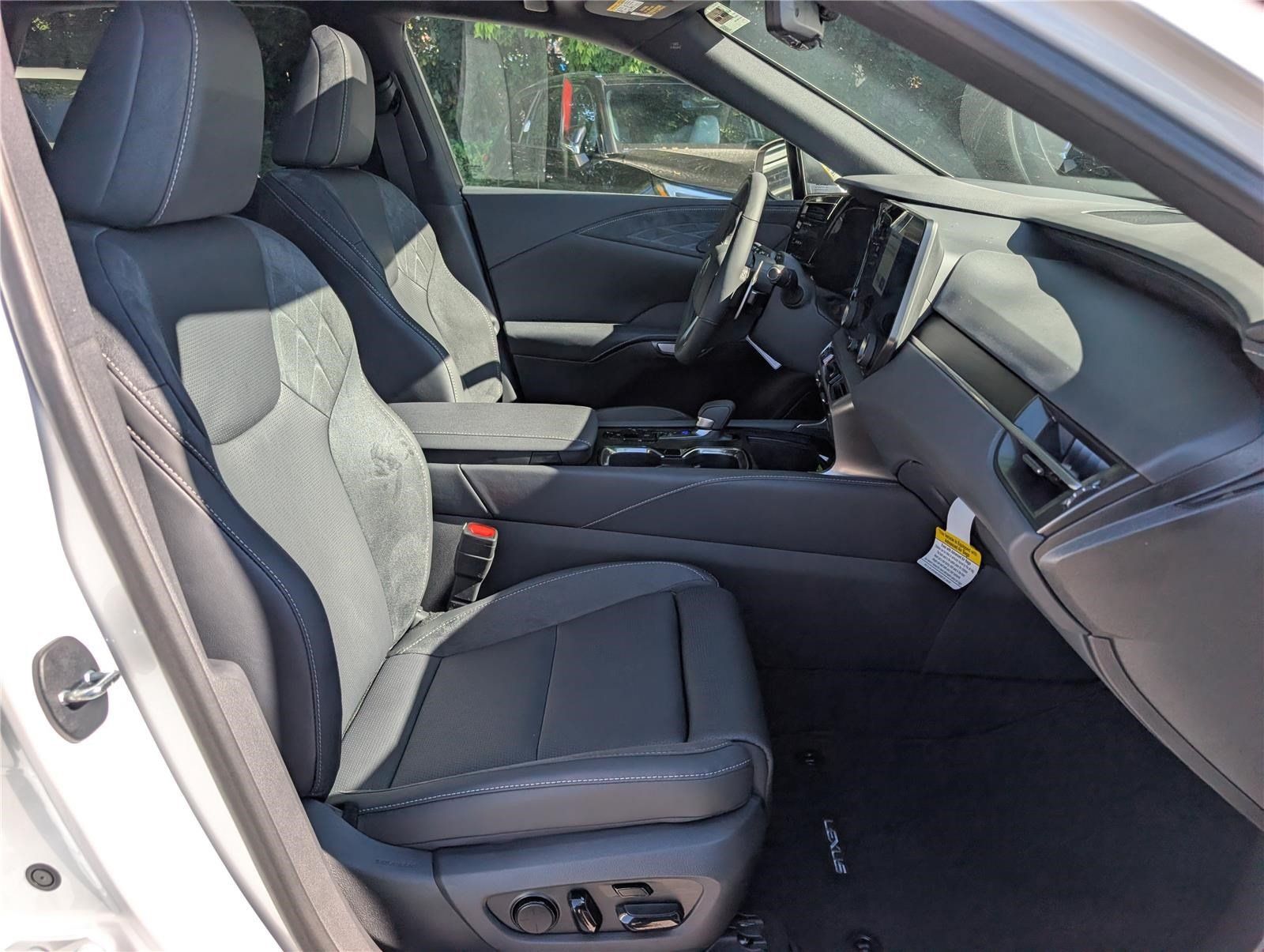 New 2026 Lexus RX 350 w/ Convenience Package AWD/4WD image 7