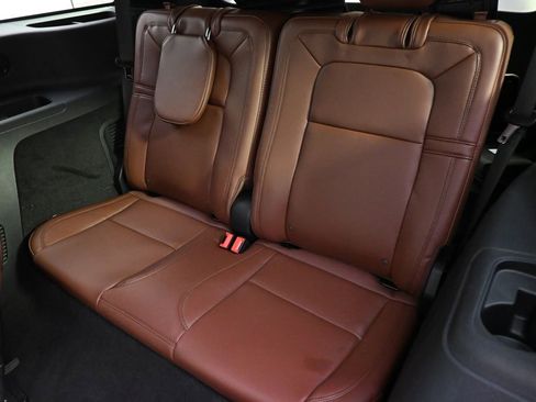 New 2026 Lincoln Aviator Reserve w/ Jet Appearance Package AWD/4WD image 22