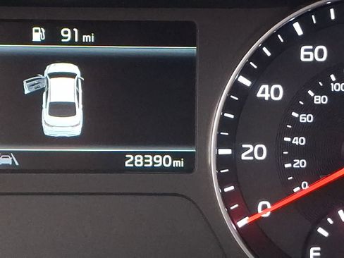 Used 2023 Kia Forte LXS w/ LXS Technology Package image 20