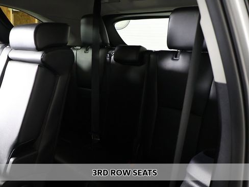 Used 2021 Toyota Highlander XLE image 8