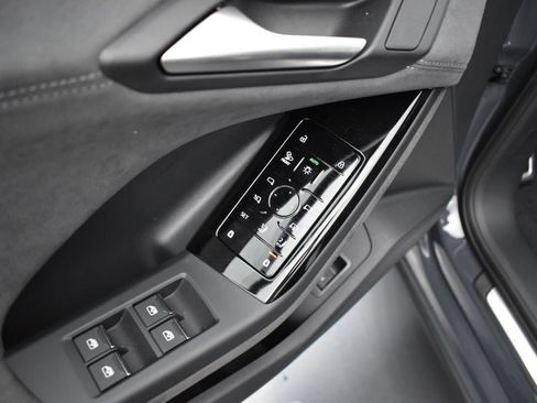 New 2027 Audi SQ6 e-tron Premium Plus AWD/4WD image 7