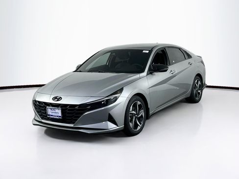 Used 2023 Hyundai Elantra SEL w/ Convenience Package FWD image 1