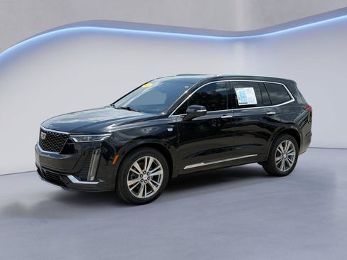 Used 2023 Cadillac XT6 Premium Luxury w/ Platinum Package AWD/4WD image 9
