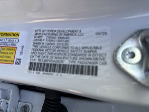 Certified 2025 Acura TLX w/Technology Package image 35