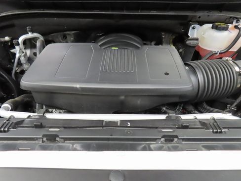 Used 2025 Chevrolet Silverado 1500 ZR2 w/ Technology Package image 33