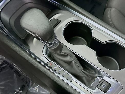 Used 2023 Chevrolet Malibu LT FWD image 30