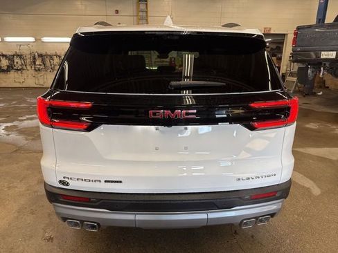 New 2026 GMC Acadia Elevation w/ LPO, Floor Liner Package AWD/4WD image 5