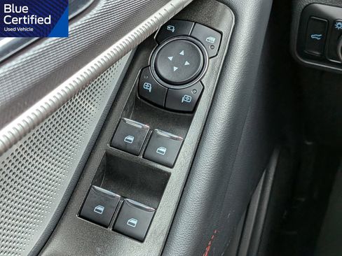 Used 2025 Ford Explorer ST AWD/4WD image 29