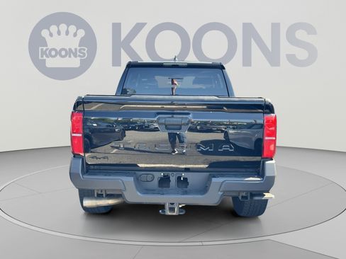 Used 2025 Toyota Tacoma SR AWD/4WD image 4