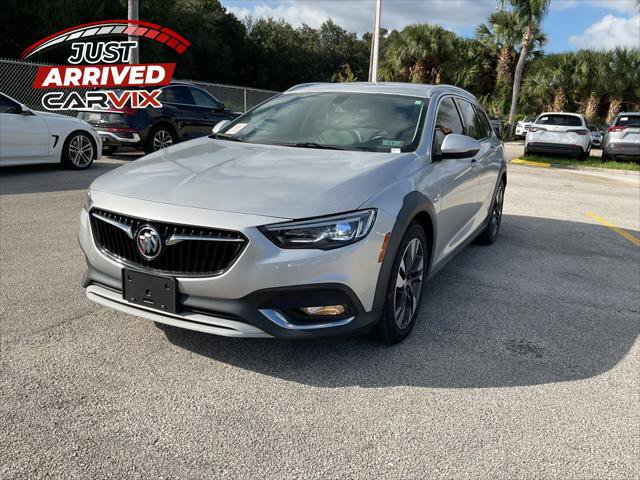 Used 2018 Buick Regal Preferred w/ Sights and Sounds Package AWD/4WD image 1