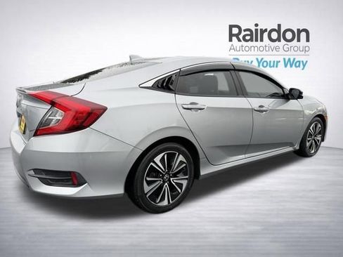 Used 2018 Honda Civic EX-T image 8