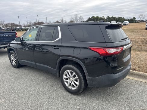 Used 2019 Chevrolet Traverse LS image 8