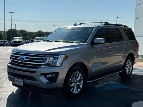Certified 2020 Ford Expedition XLT w/ Equipment Group 202A RWD image 5