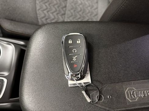 Certified 2024 Chevrolet Equinox LT w/ LPO, Floor Liner Package image 30