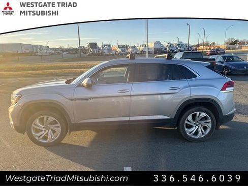 Used 2020 Volkswagen Atlas Cross Sport SEL image 5