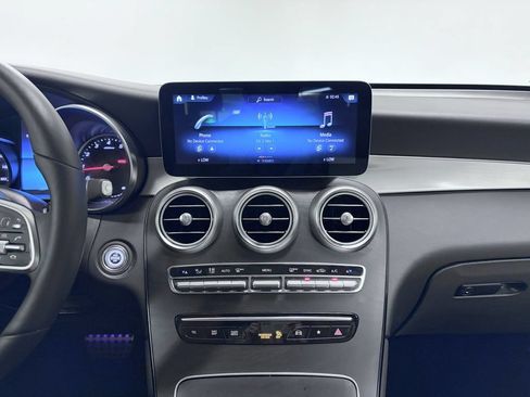 Used 2021 Mercedes-Benz GLC 300 4MATIC image 20