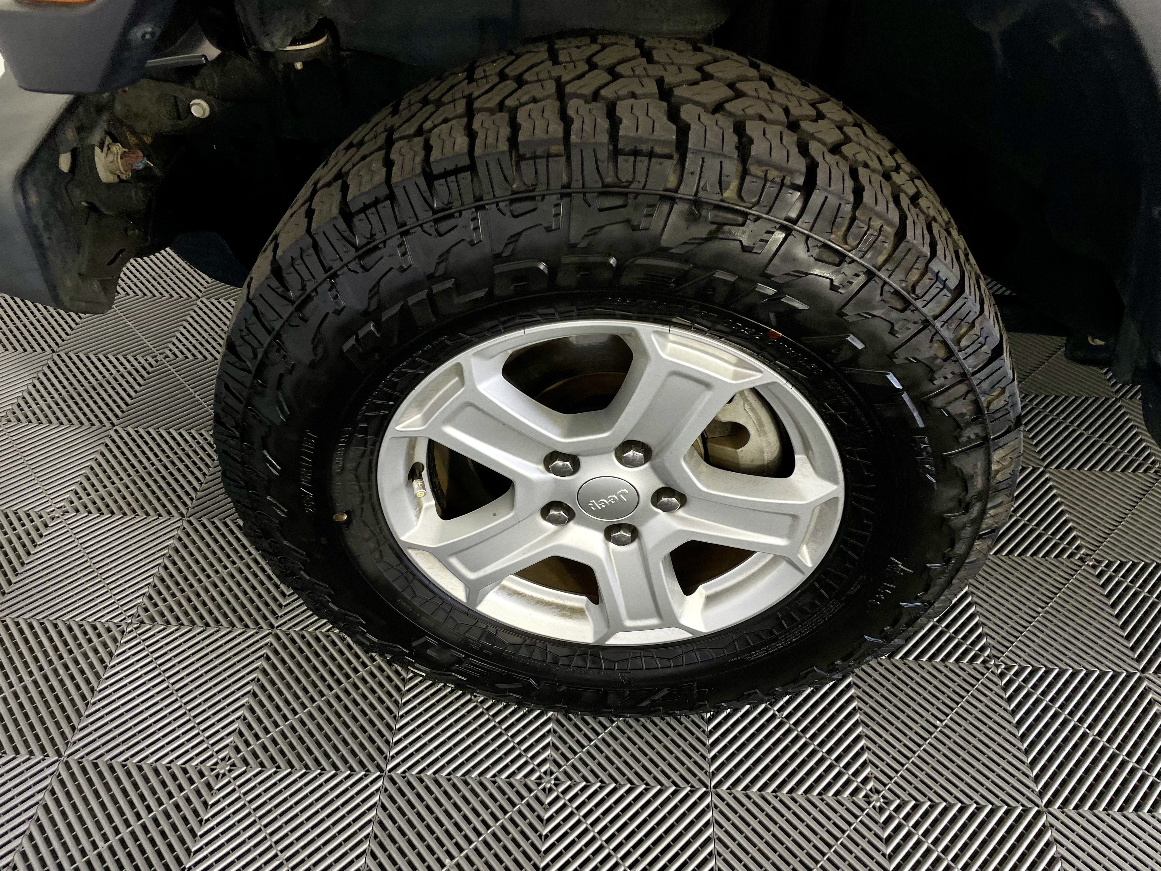 Used 2021 Jeep Wrangler Unlimited Sport AWD/4WD image 7