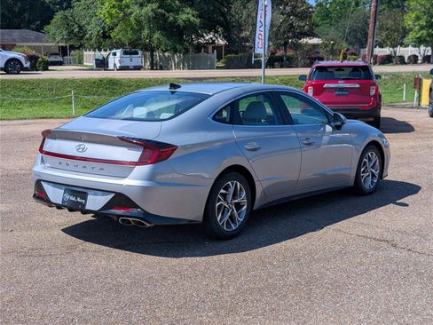 Used 2023 Hyundai Sonata SEL FWD image 7