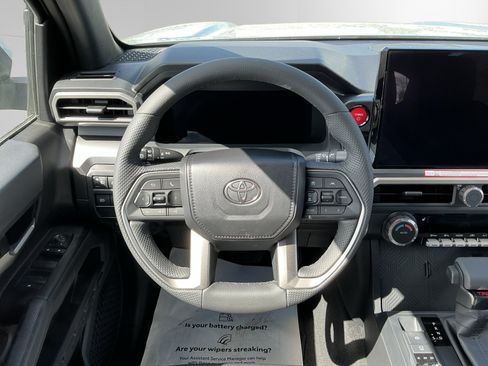 New 2026 Toyota Tacoma TRD Off-Road AWD/4WD image 12