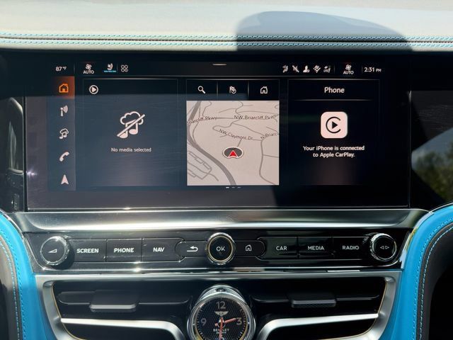 Used 2025 Bentley Flying Spur Plug-In Hybrid AWD/4WD image 31