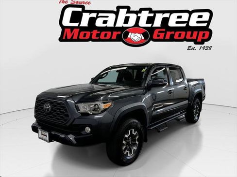 Certified 2020 Toyota Tacoma TRD Off-Road image 1