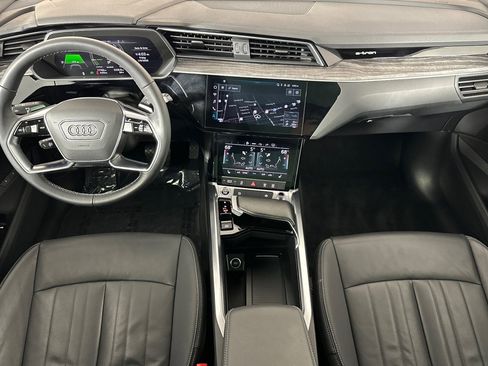 Used 2023 Audi e-tron Premium w/ Convenience Plus Package image 12