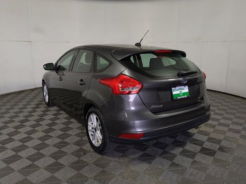 Used 2017 Ford Focus SE FWD image 6