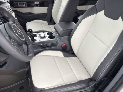 New 2025 INEOS Grenadier AWD/4WD image 6
