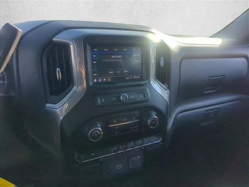 Used 2020 Chevrolet Silverado 1500 Custom w/ Custom Value Package image 14