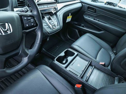 Certified 2025 Honda Odyssey EX-L image 25