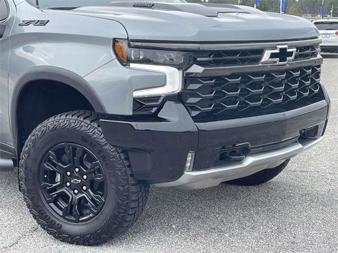 Used 2024 Chevrolet Silverado 1500 ZR2 w/ Dark Appearance Package image 9