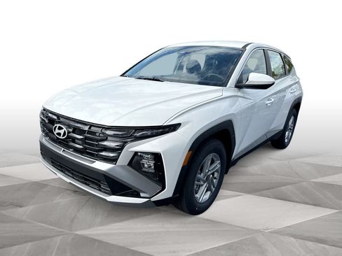 Used 2026 Hyundai Tucson SE FWD image 4