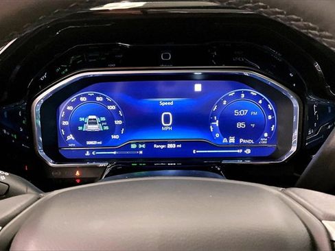 Used 2022 Chevrolet Silverado 1500 LT image 24