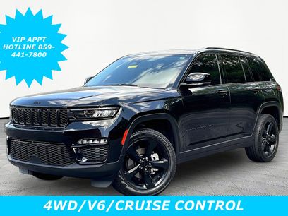 Used 2023 Jeep Grand Cherokee Limited w/ Black Appearance Package