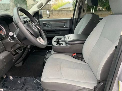 Used 2023 RAM 1500 Classic SLT AWD/4WD image 11