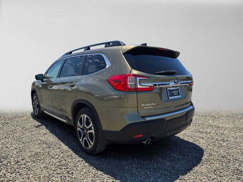 Used 2023 Subaru Ascent Limited w/ Technology Package AWD/4WD image 5