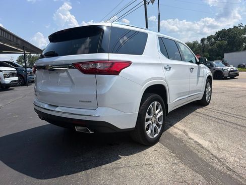 Used 2020 Chevrolet Traverse Premier FWD image 5