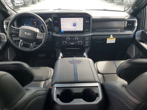 New 2026 Ford F450 Platinum w/ FX4 Off-Road Package image 10