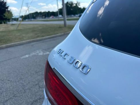 Used 2018 Mercedes-Benz GLC 300 4MATIC image 11