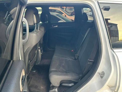 Used 2017 Jeep Grand Cherokee Laredo w/ Quick Order Package 23E image 21